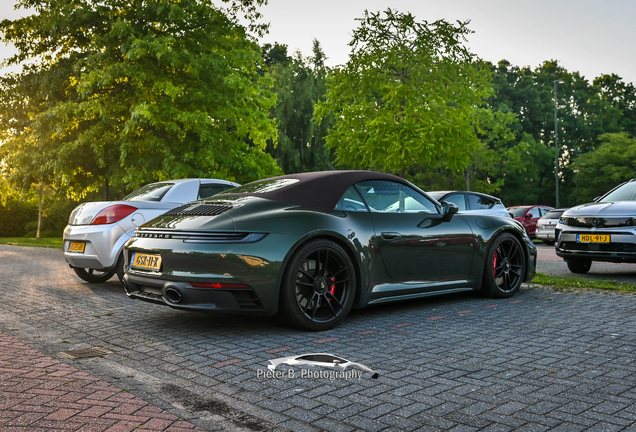 Porsche 992 Carrera 4 GTS Cabriolet