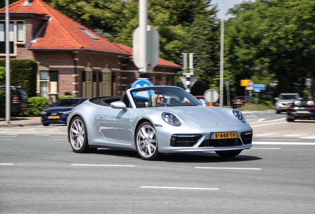 Porsche 992 Carrera 4S Cabriolet