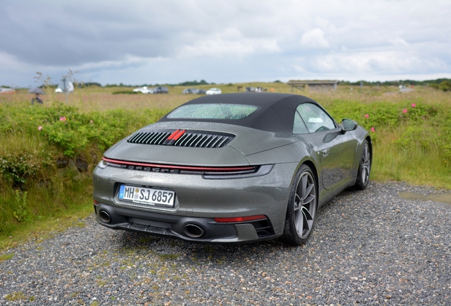 Porsche 992 Carrera 4S Cabriolet