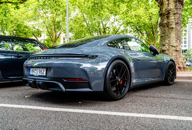 Porsche 992 Carrera GTS MkII