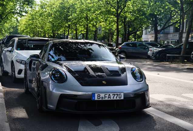 Porsche 992 GT3 RS Weissach Package