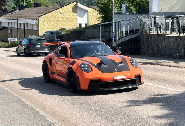 Porsche 992 GT3 RS Weissach Package