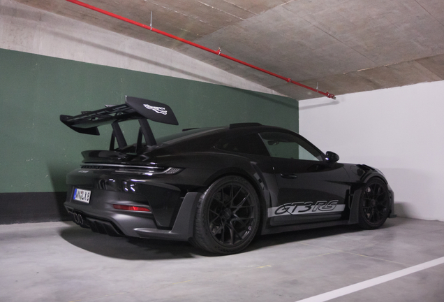 Porsche 992 GT3 RS Weissach Package
