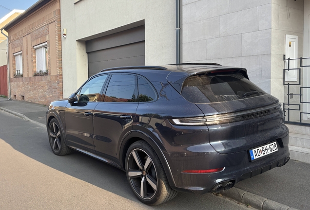 Porsche 9YA Cayenne GTS MkII