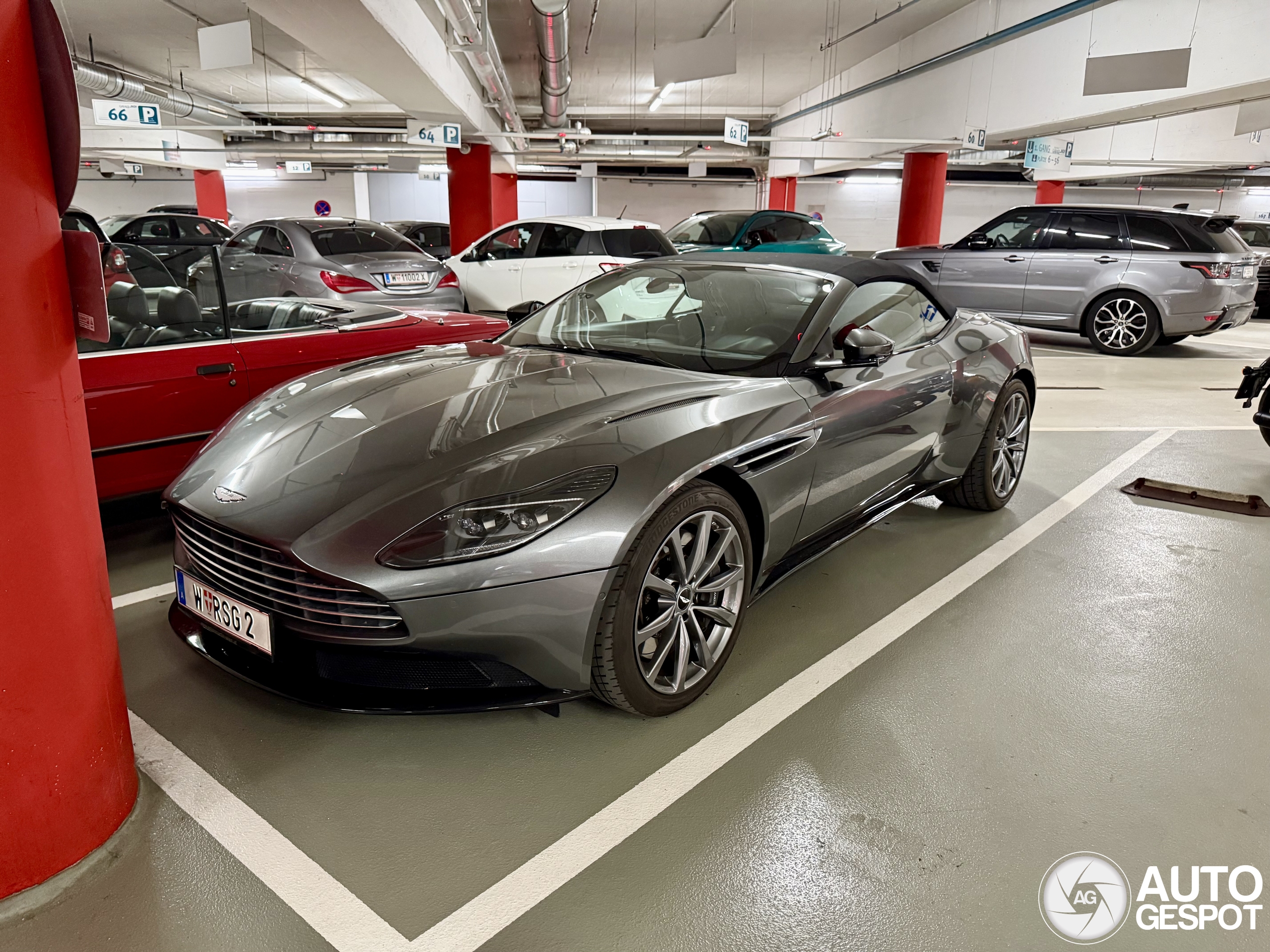 Aston Martin DB11 V8 Volante