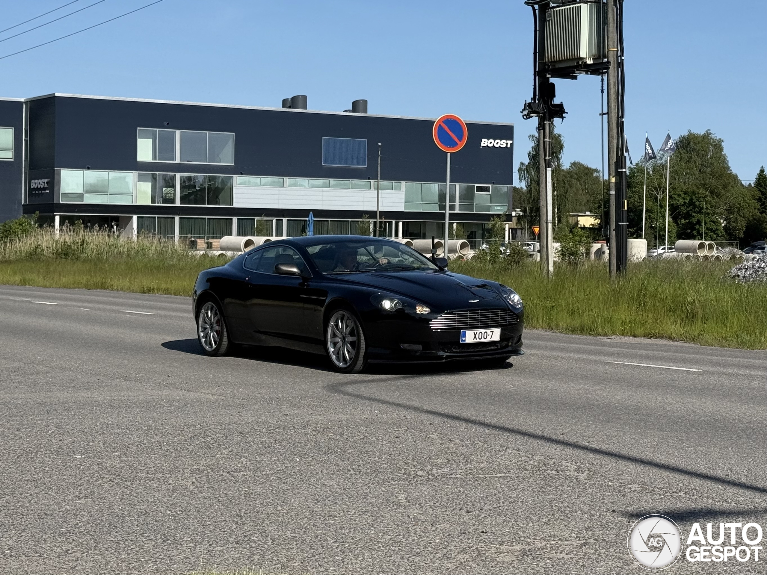 Aston Martin DB9