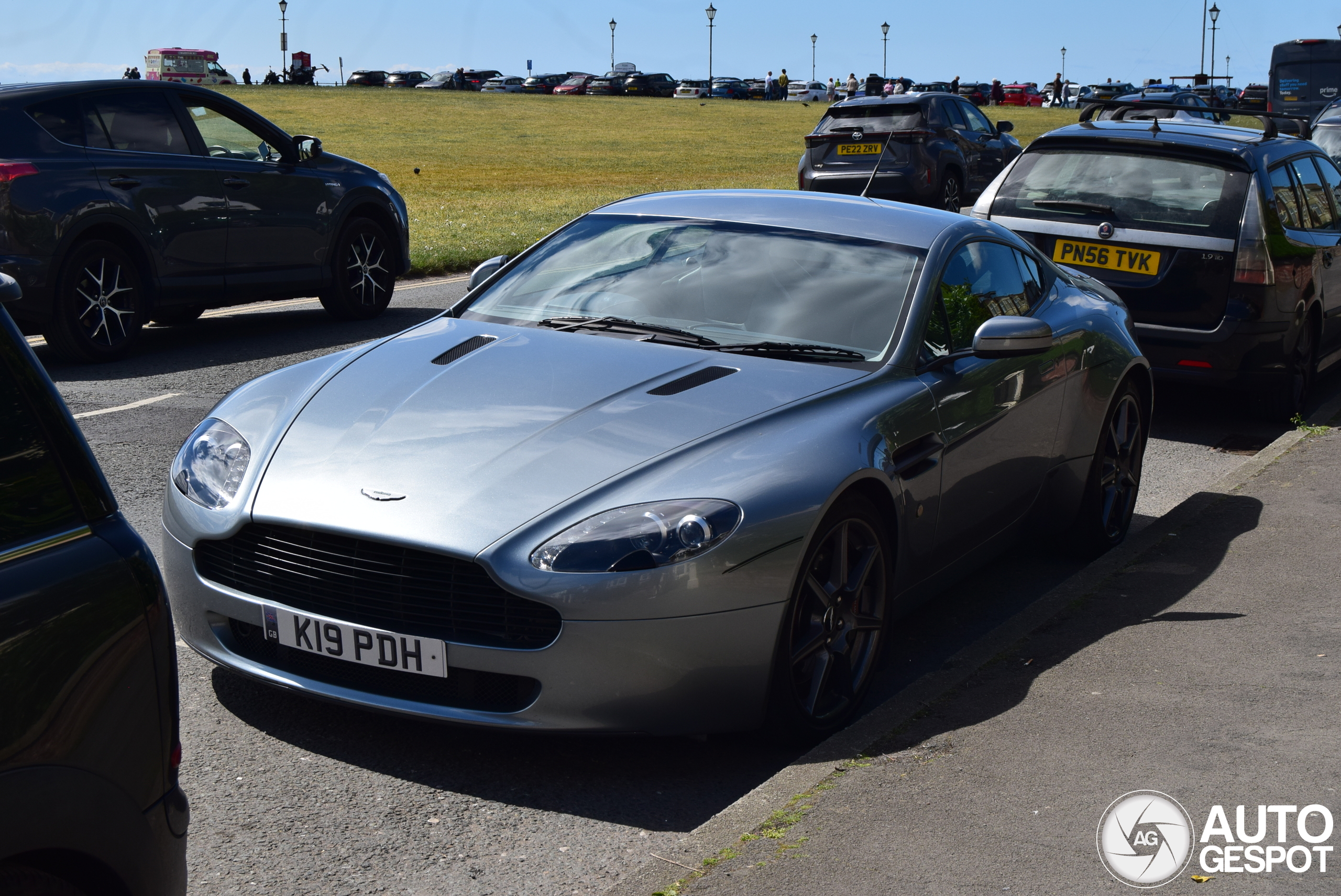 Aston Martin V8 Vantage