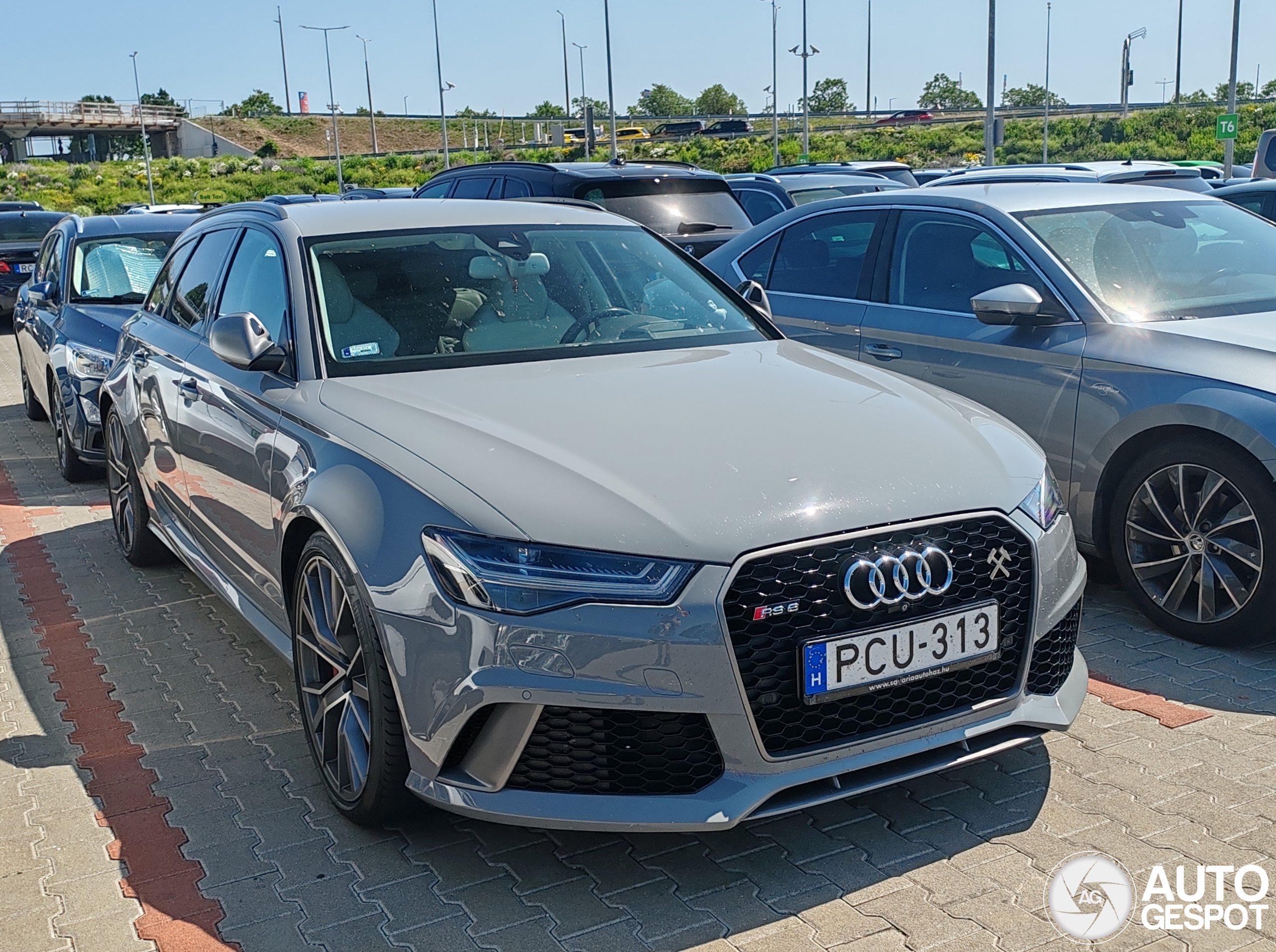 Audi RS6 Avant C7 2015