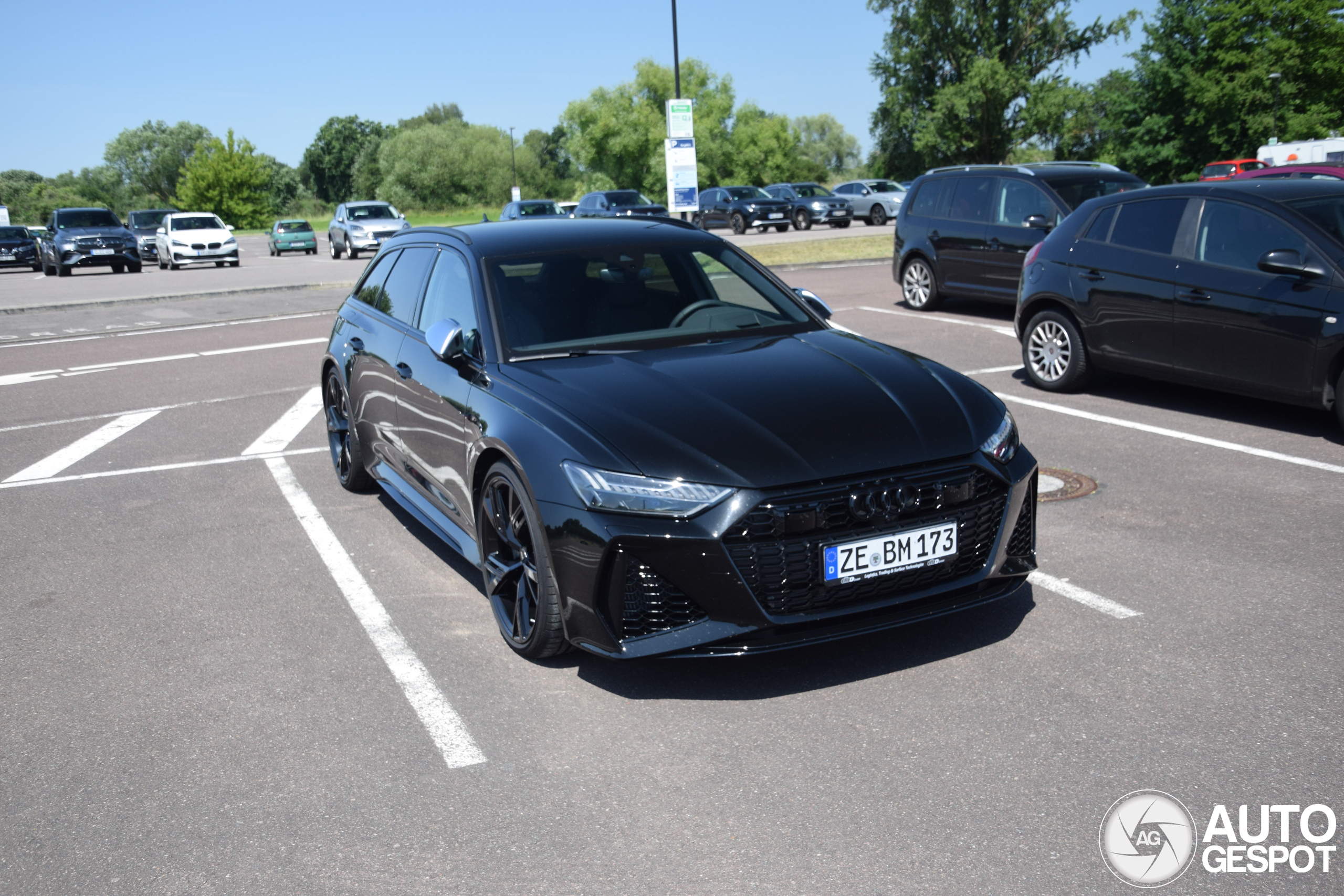 Audi RS6 Avant C8