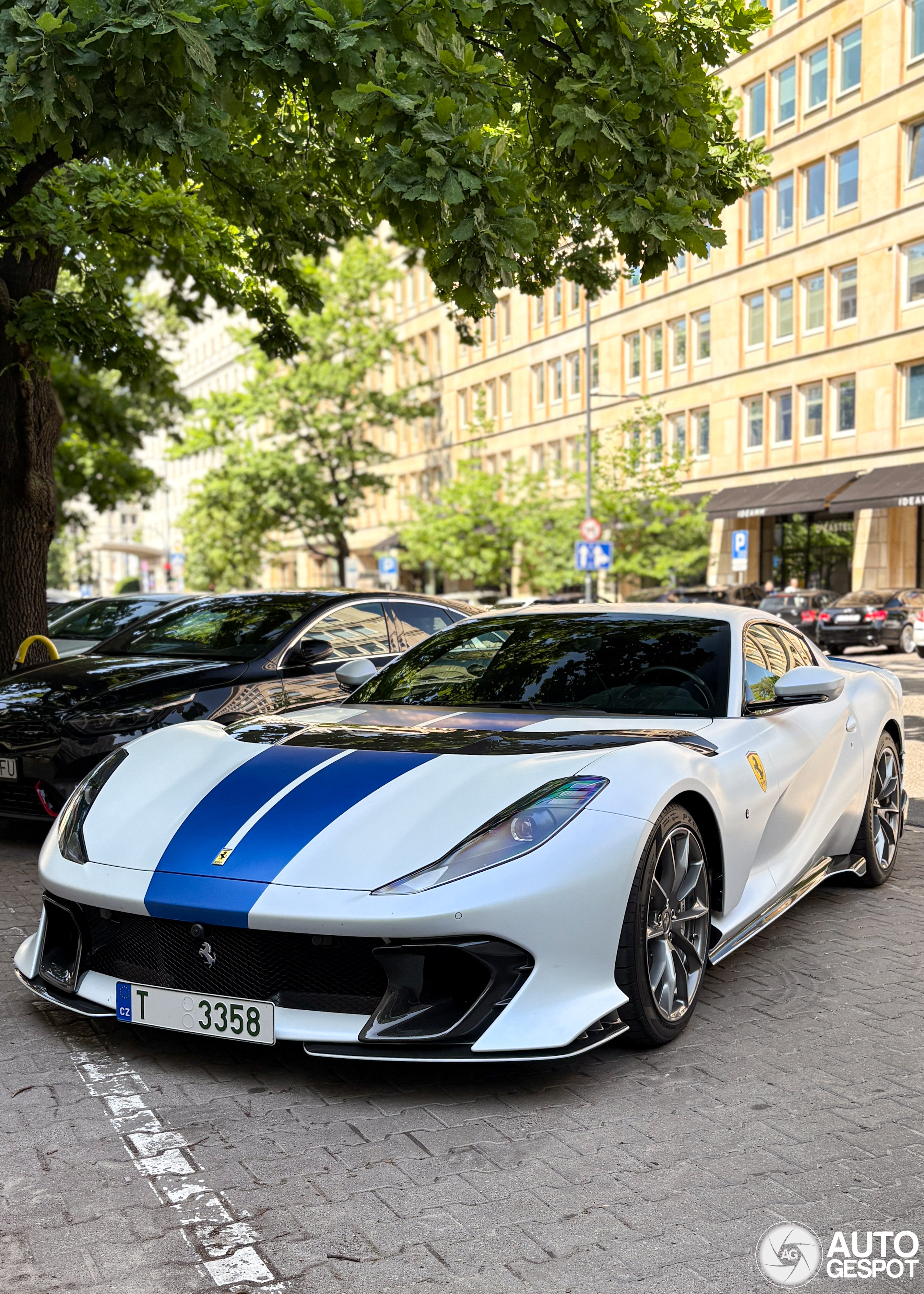 Ferrari 812 Competizione