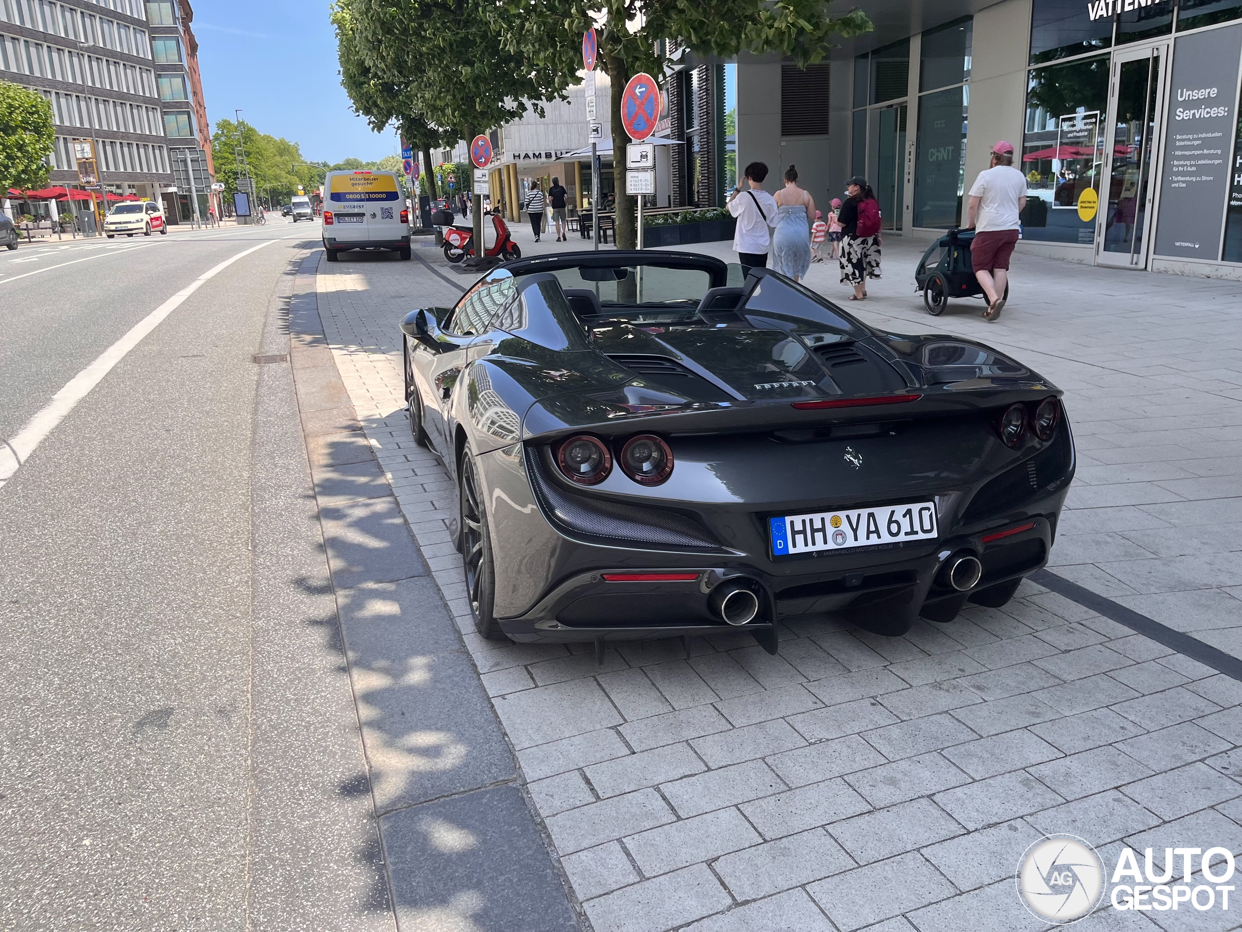 Ferrari F8 Spider