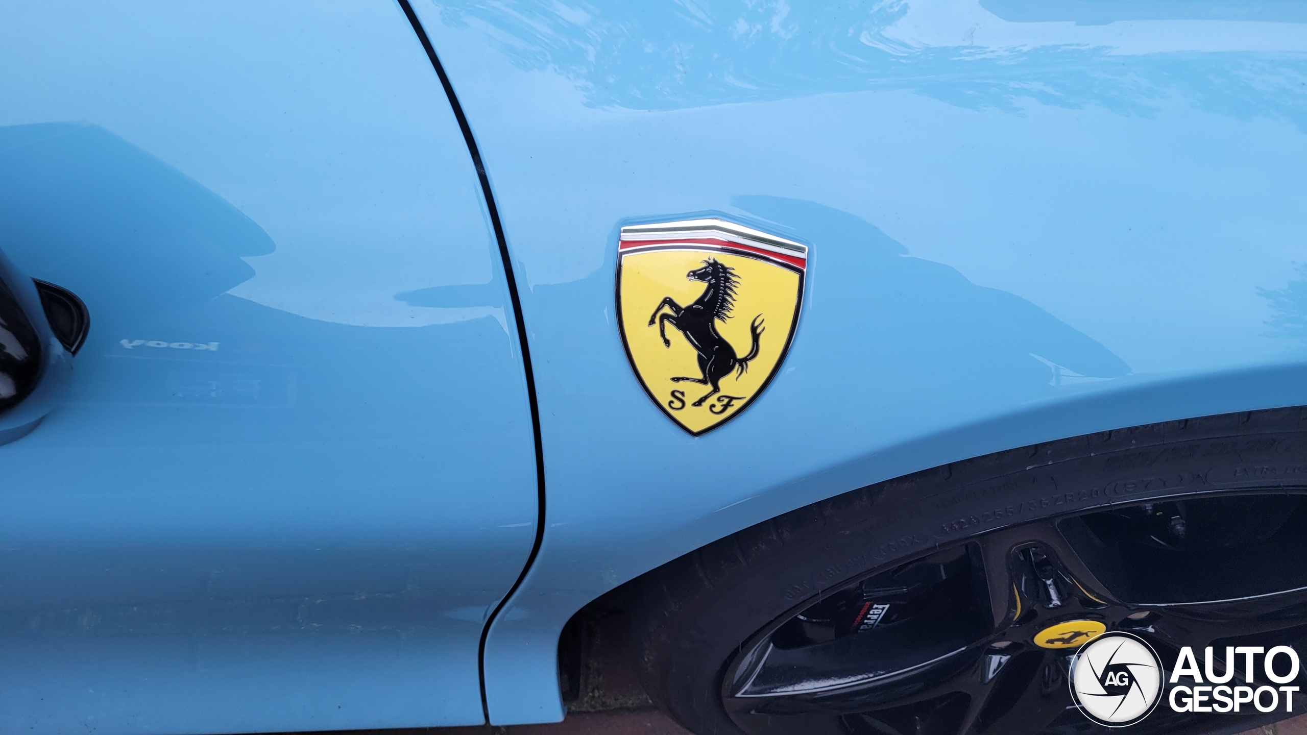 Ferrari SF90 Spider