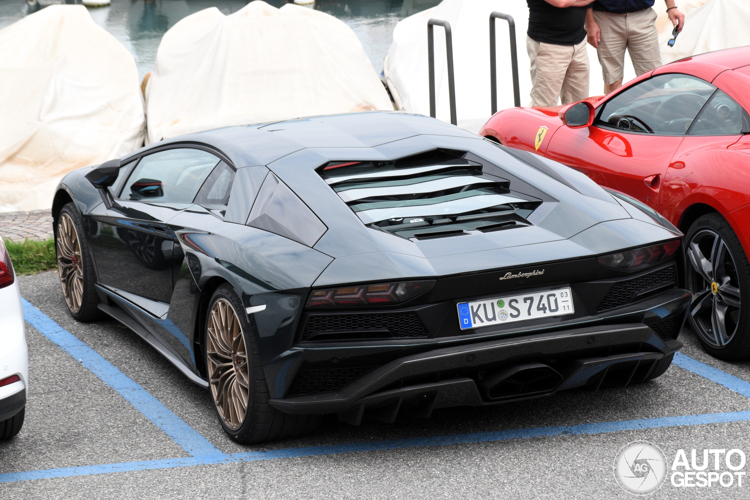 Lamborghini Aventador S LP740-4