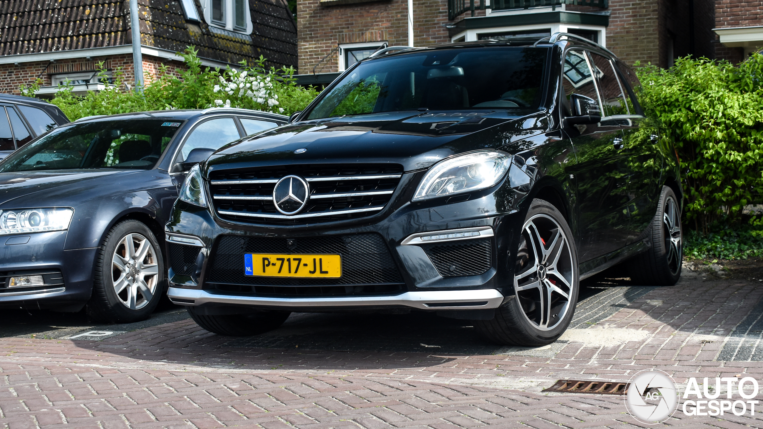 Mercedes-Benz ML 63 AMG W166