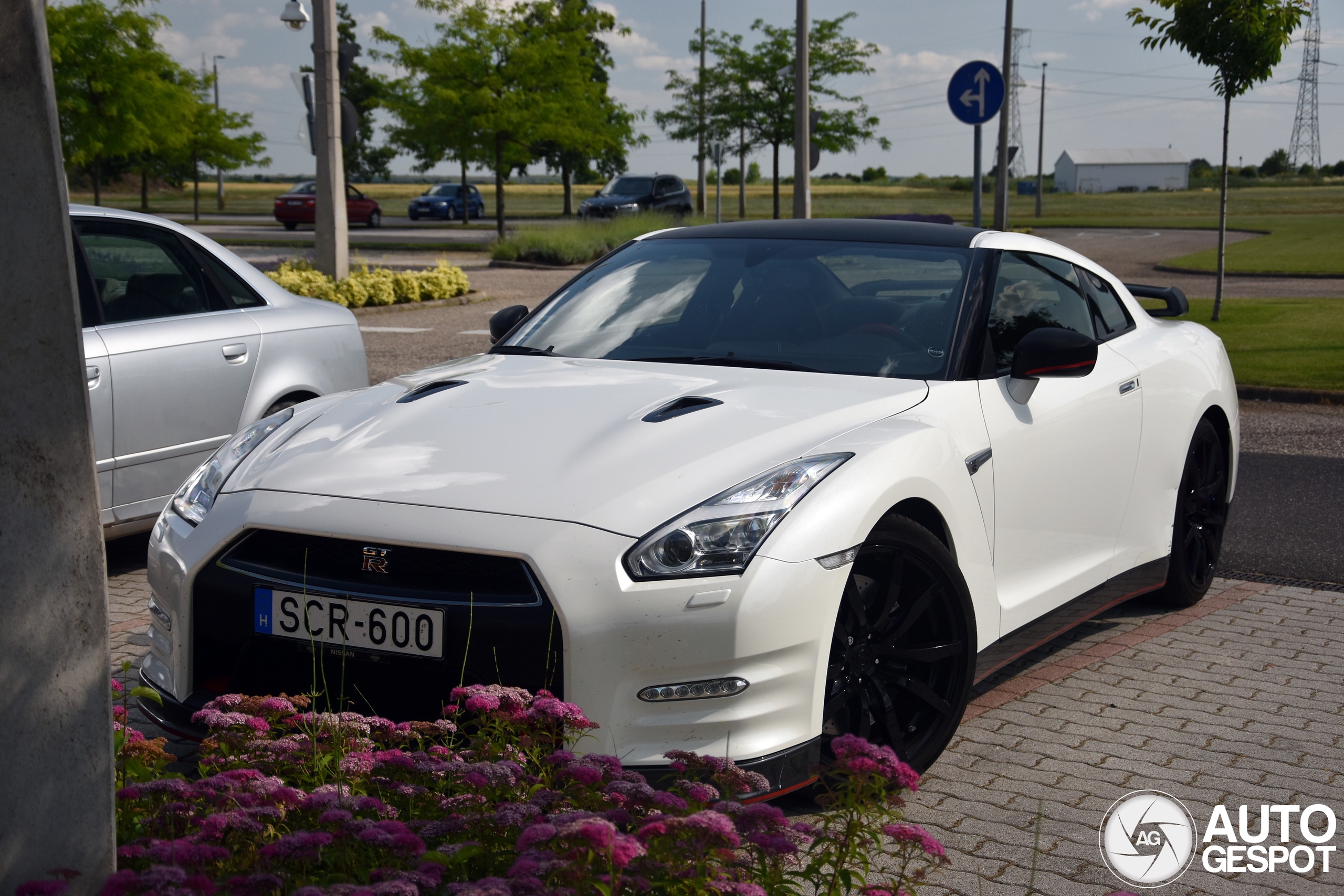 Nissan GT-R 2014
