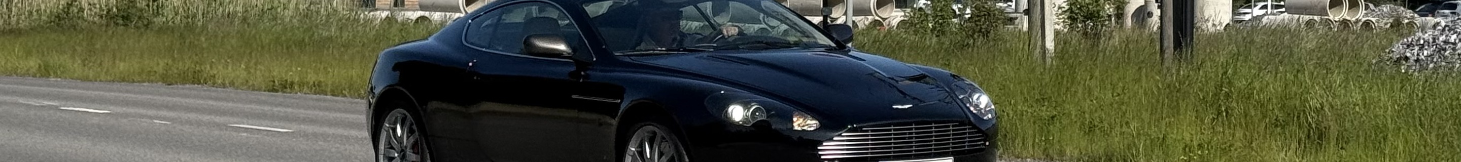 Aston Martin DB9