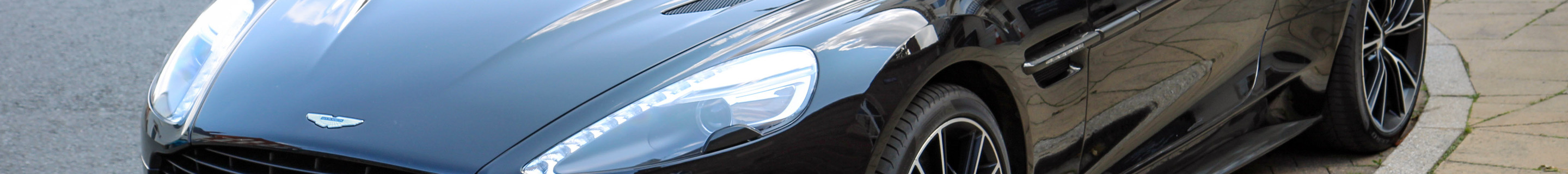 Aston Martin Vanquish 2013