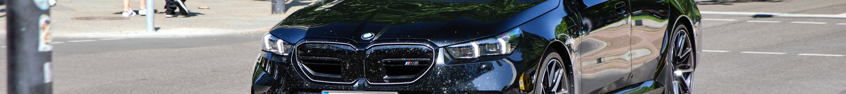 BMW M5 G90