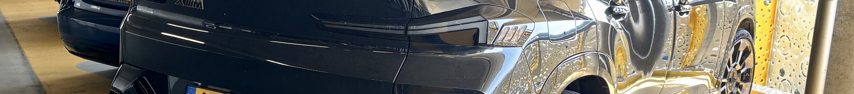 BMW XM G09