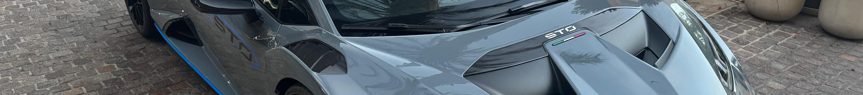 Lamborghini Huracán LP640-2 STO