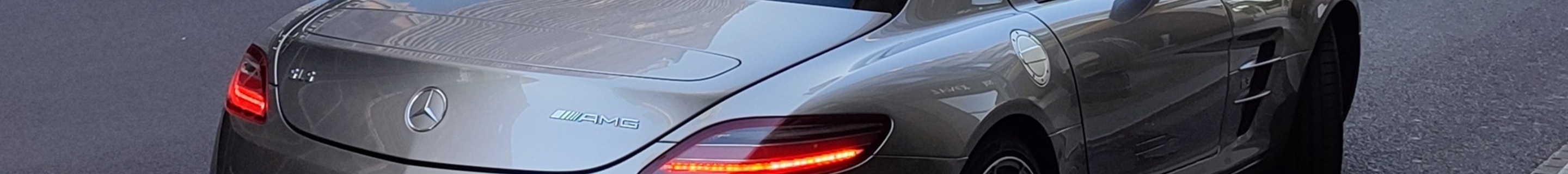 Mercedes-Benz SLS AMG