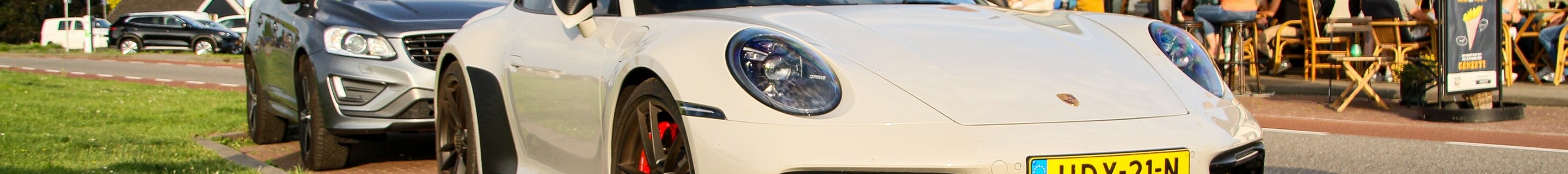 Porsche 992 Carrera 4 GTS