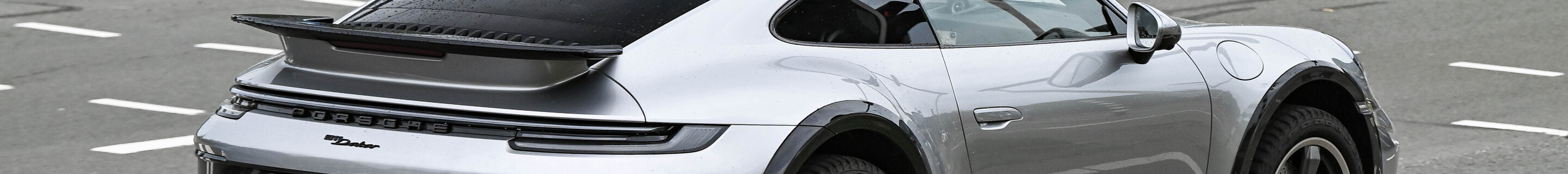 Porsche 992 Dakar