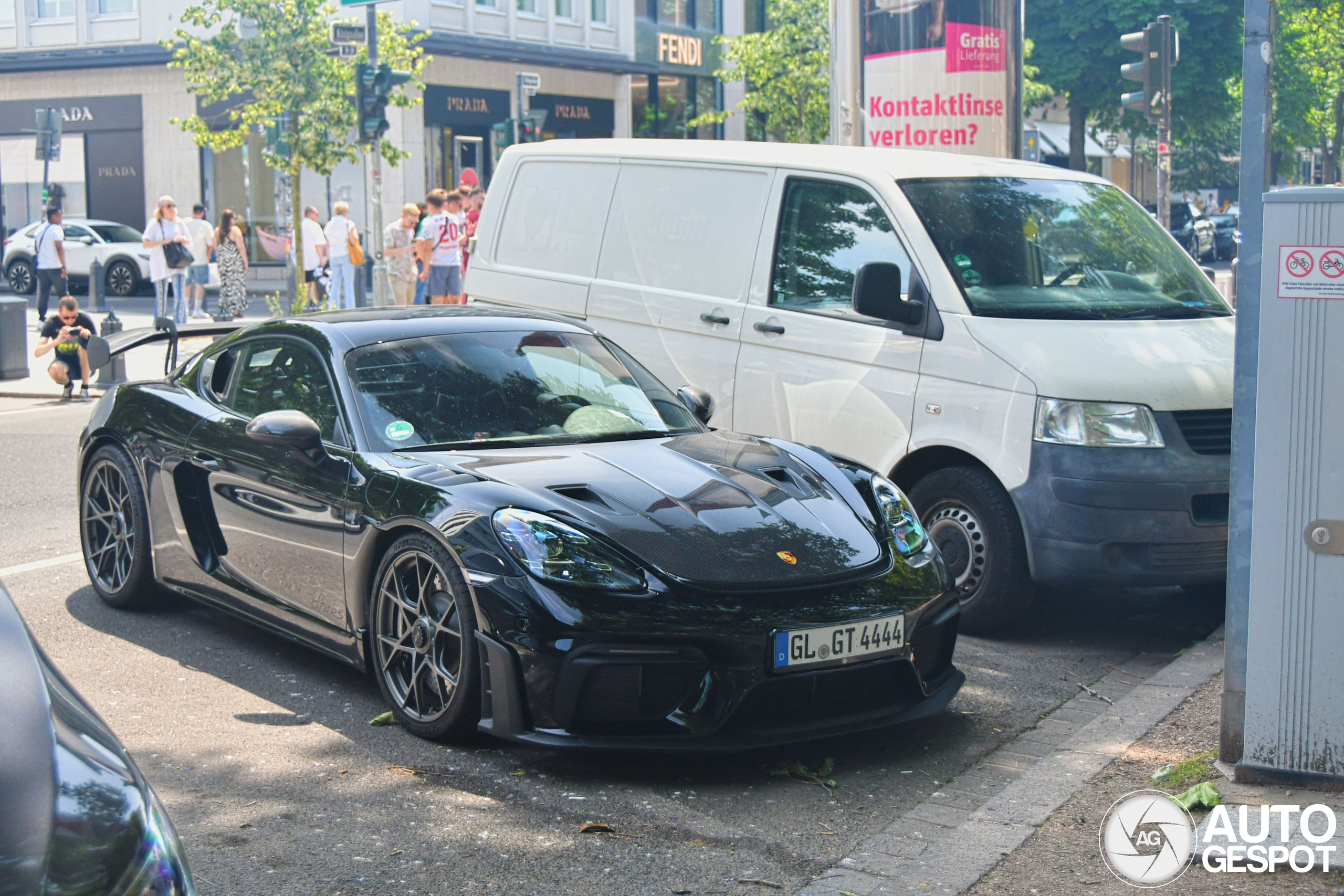 Porsche 718 Cayman GT4 RS Weissach Package