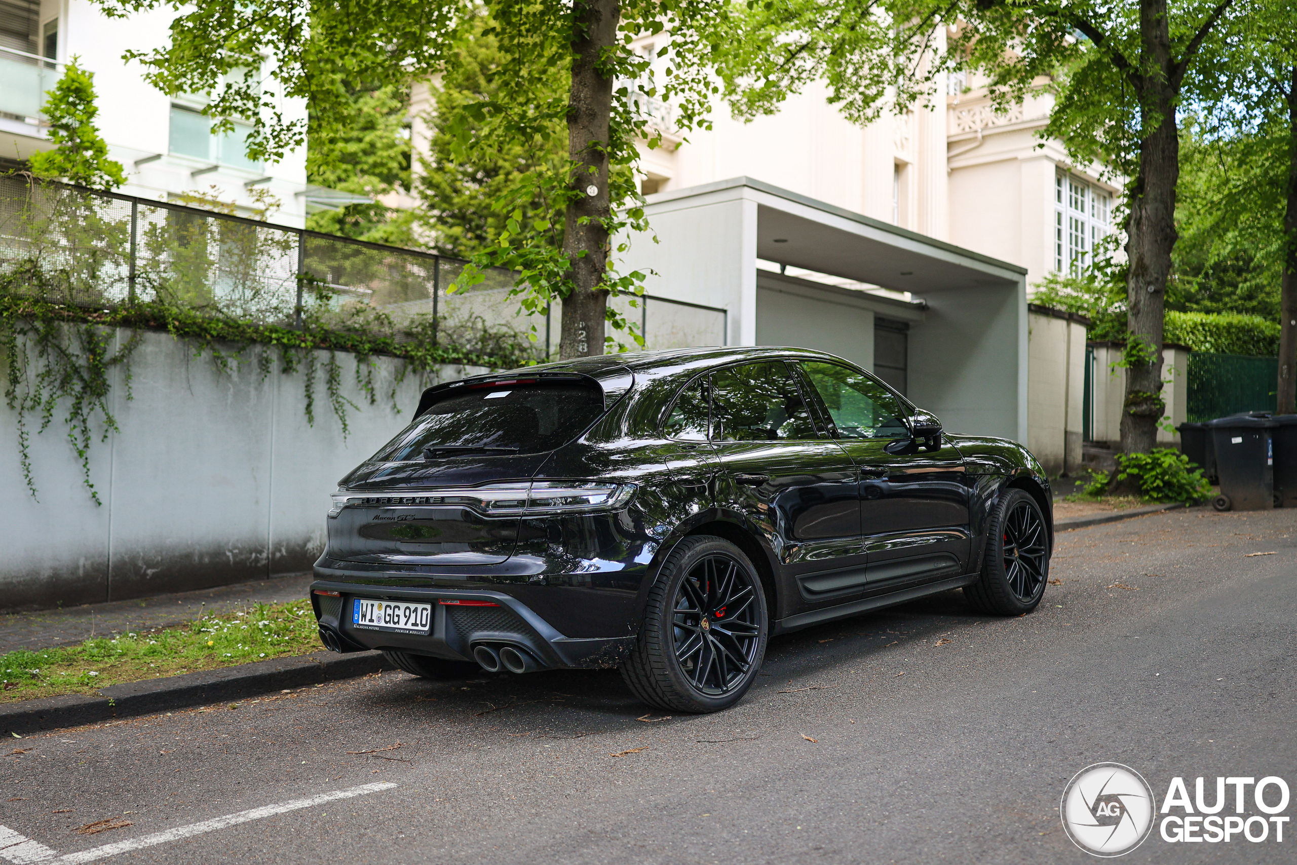 Porsche 95B Macan GTS MkIII
