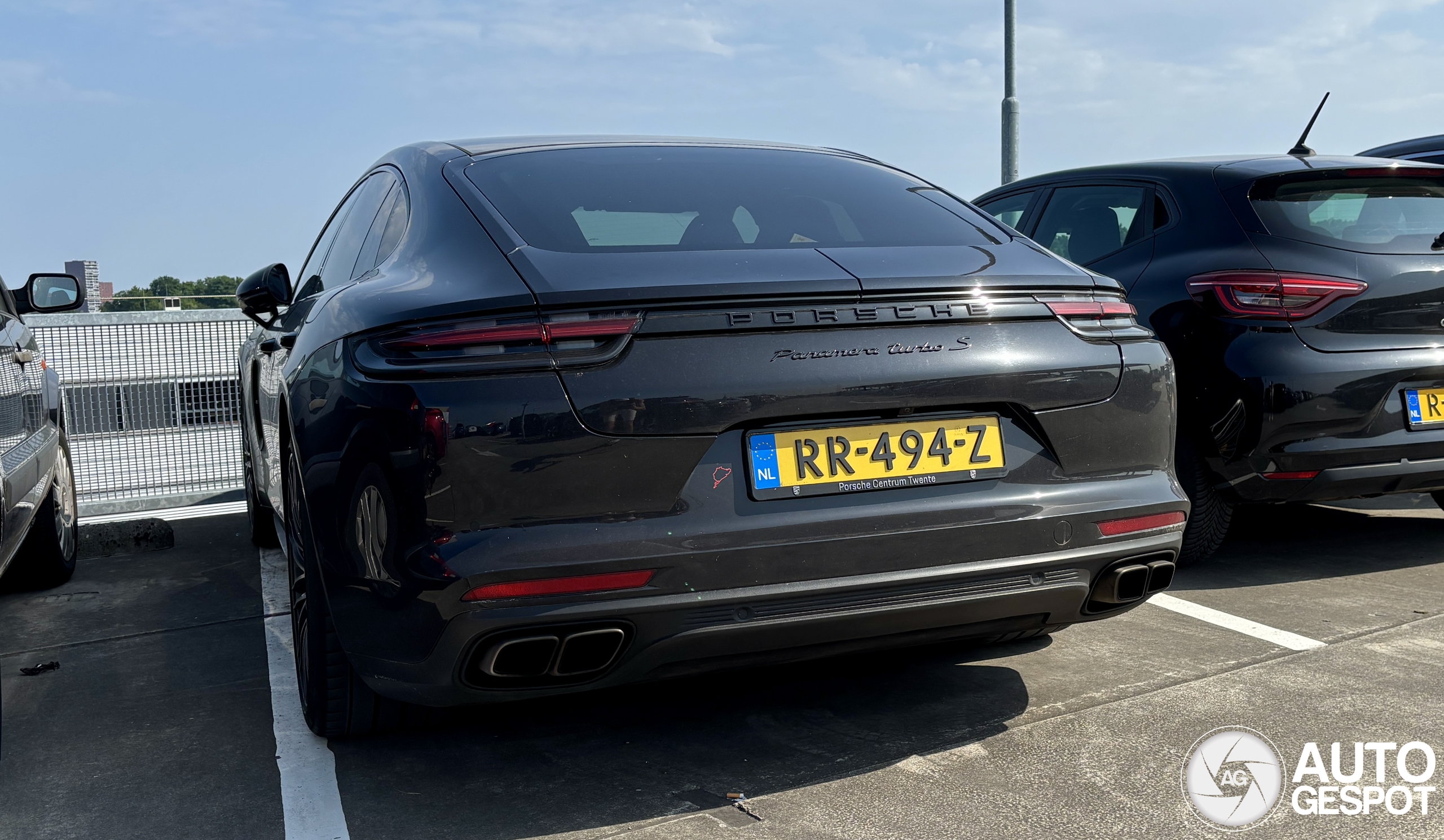 Porsche 971 Panamera Turbo S E-Hybrid