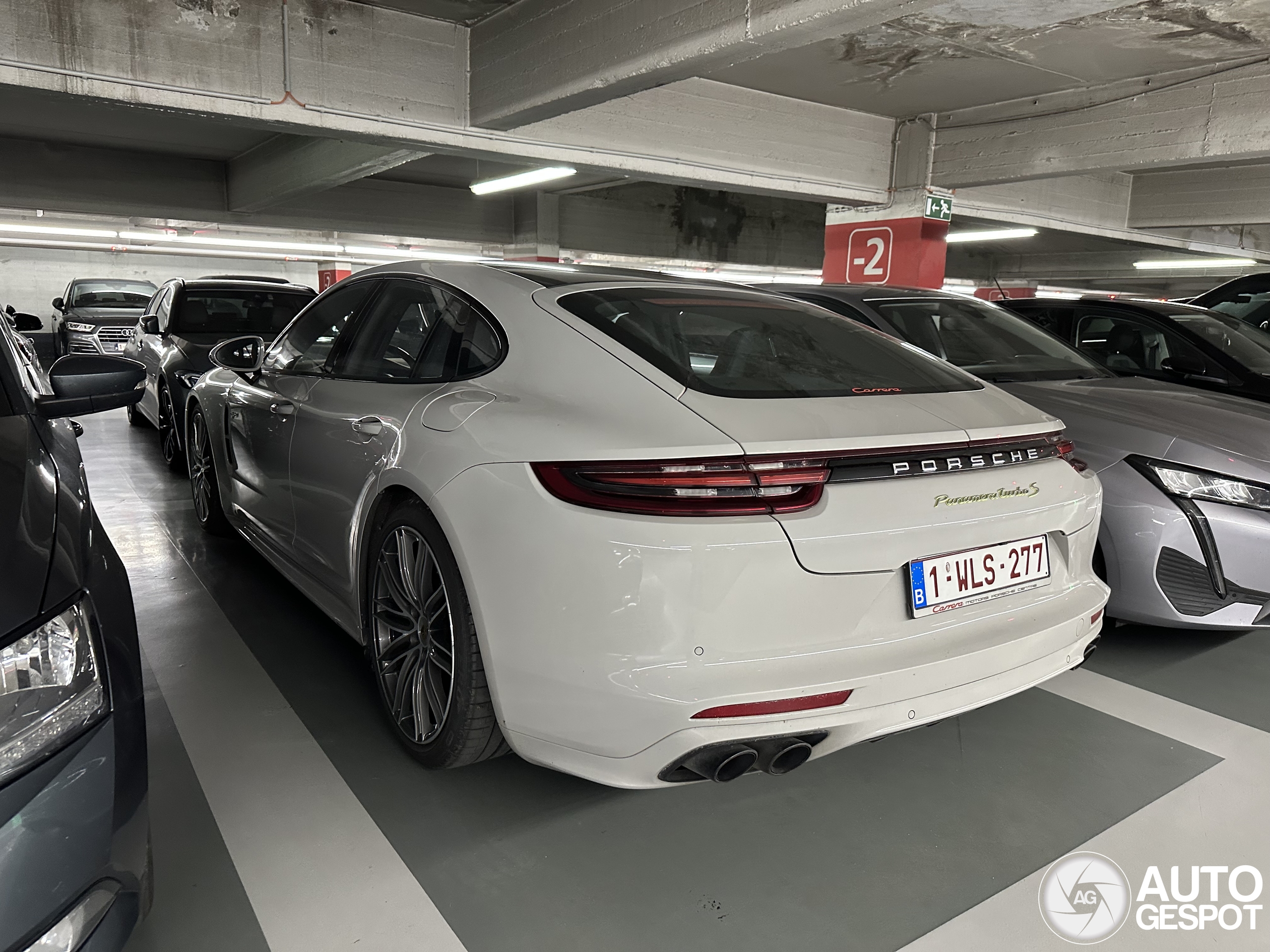 Porsche 971 Panamera Turbo S E-Hybrid