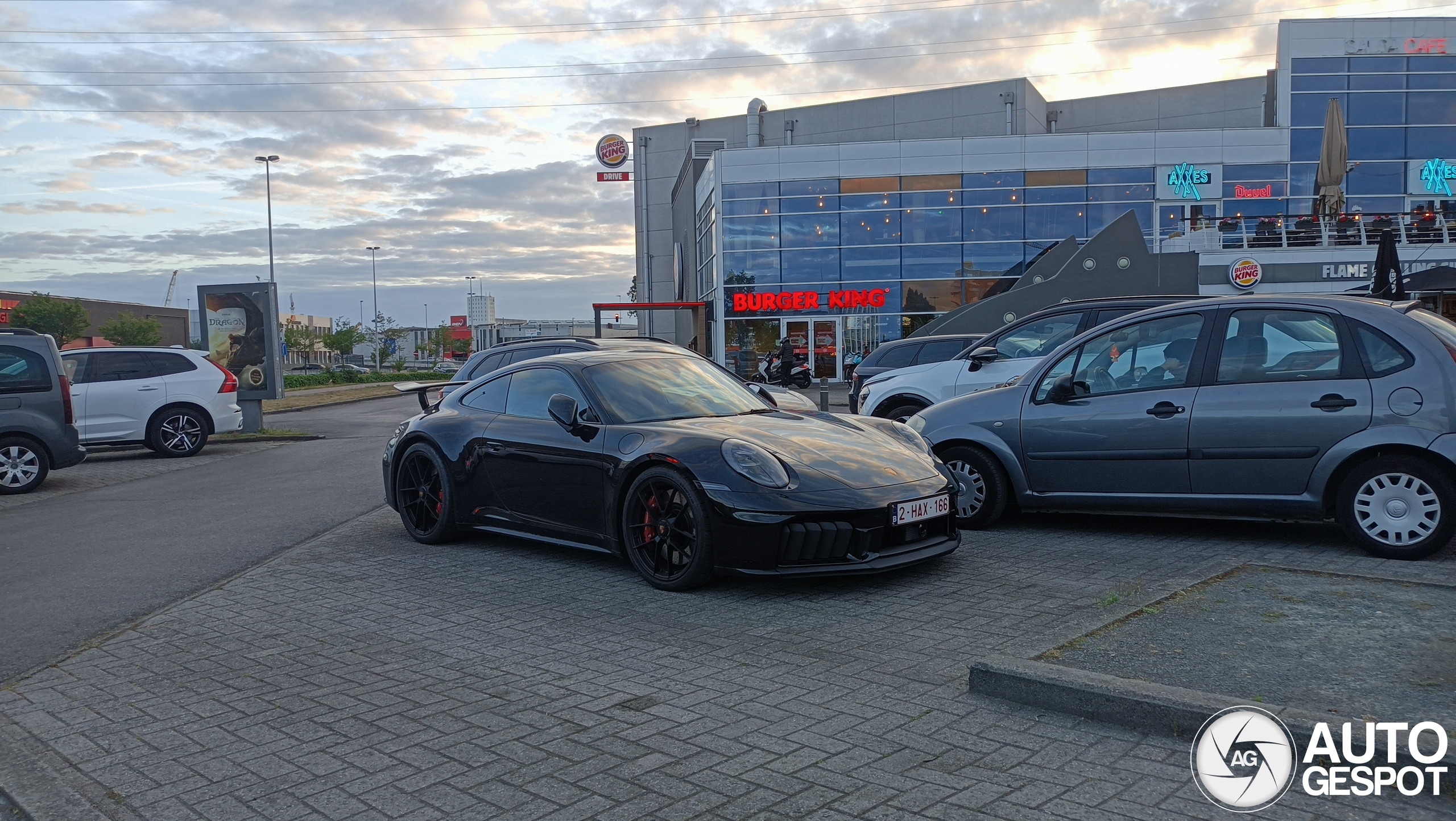 Porsche 992 Carrera 4 GTS MkII