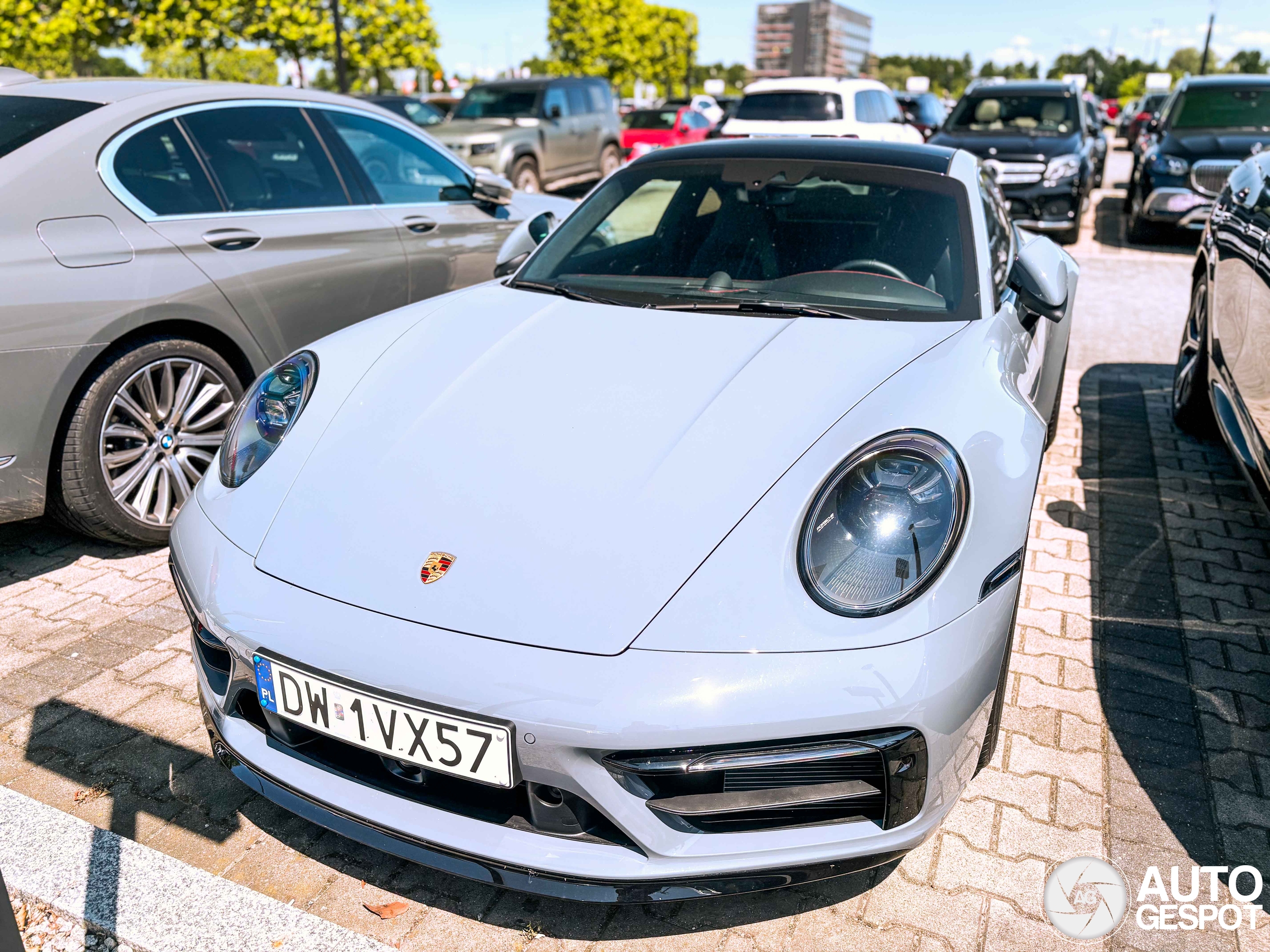 Porsche 992 Carrera 4S
