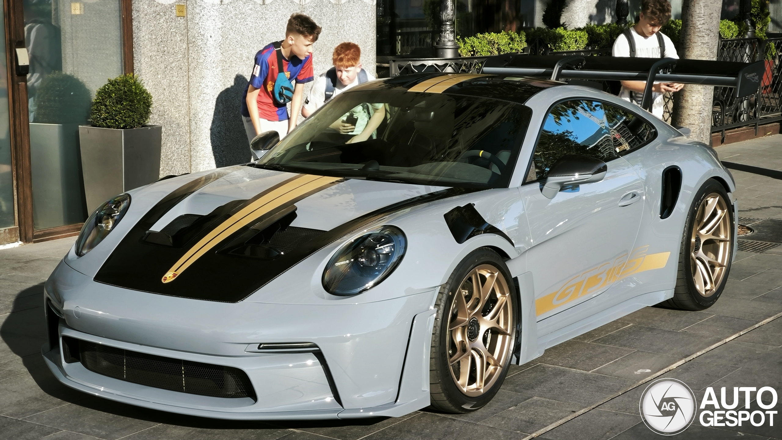 Porsche 992 GT3 RS Weissach Package