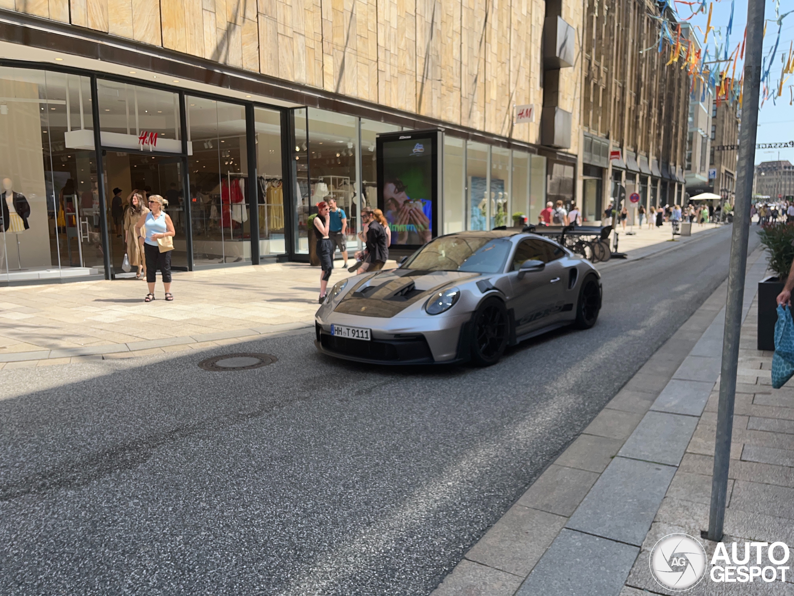 Porsche 992 GT3 RS Weissach Package