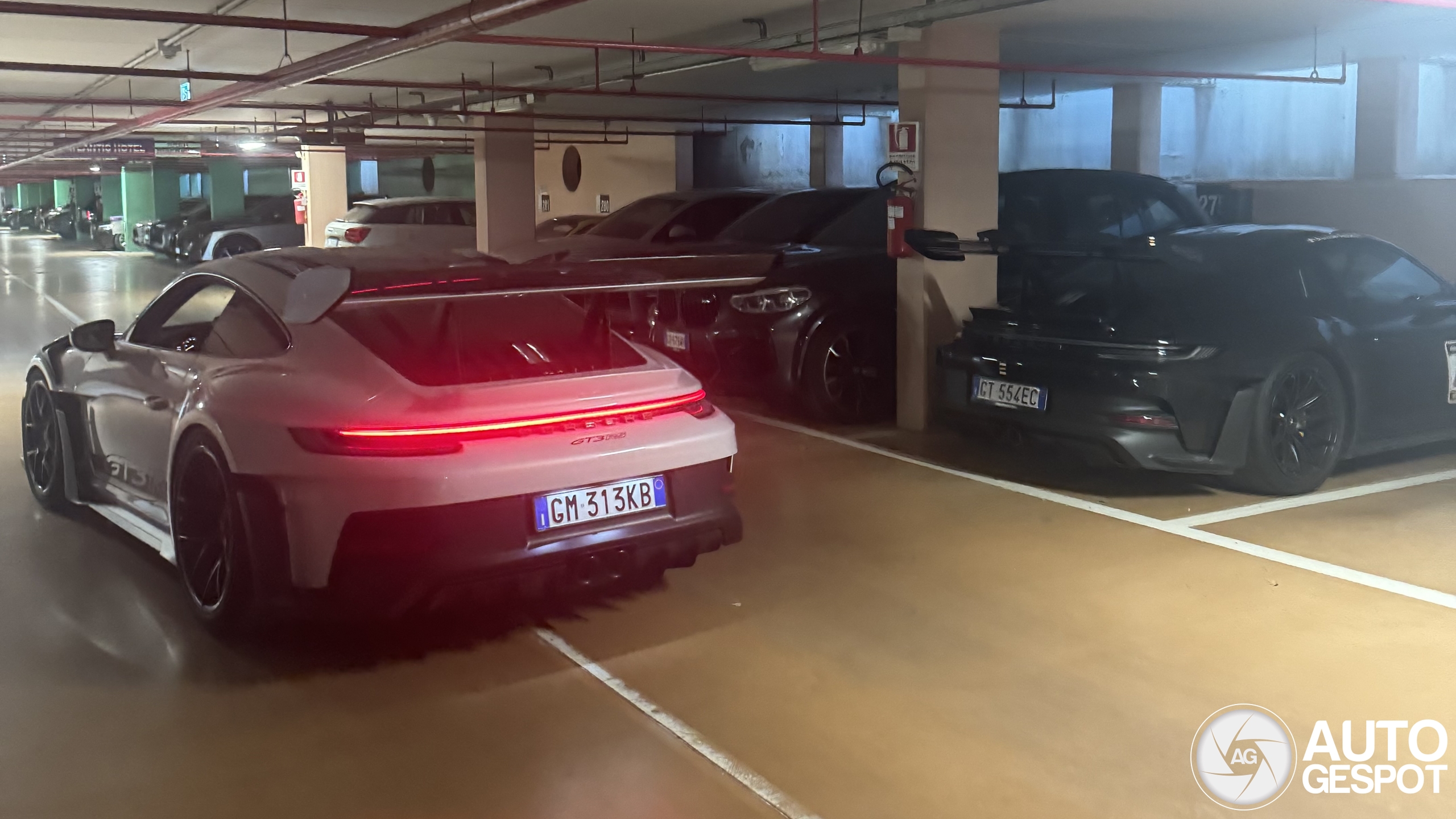 Porsche 992 GT3 RS Weissach Package