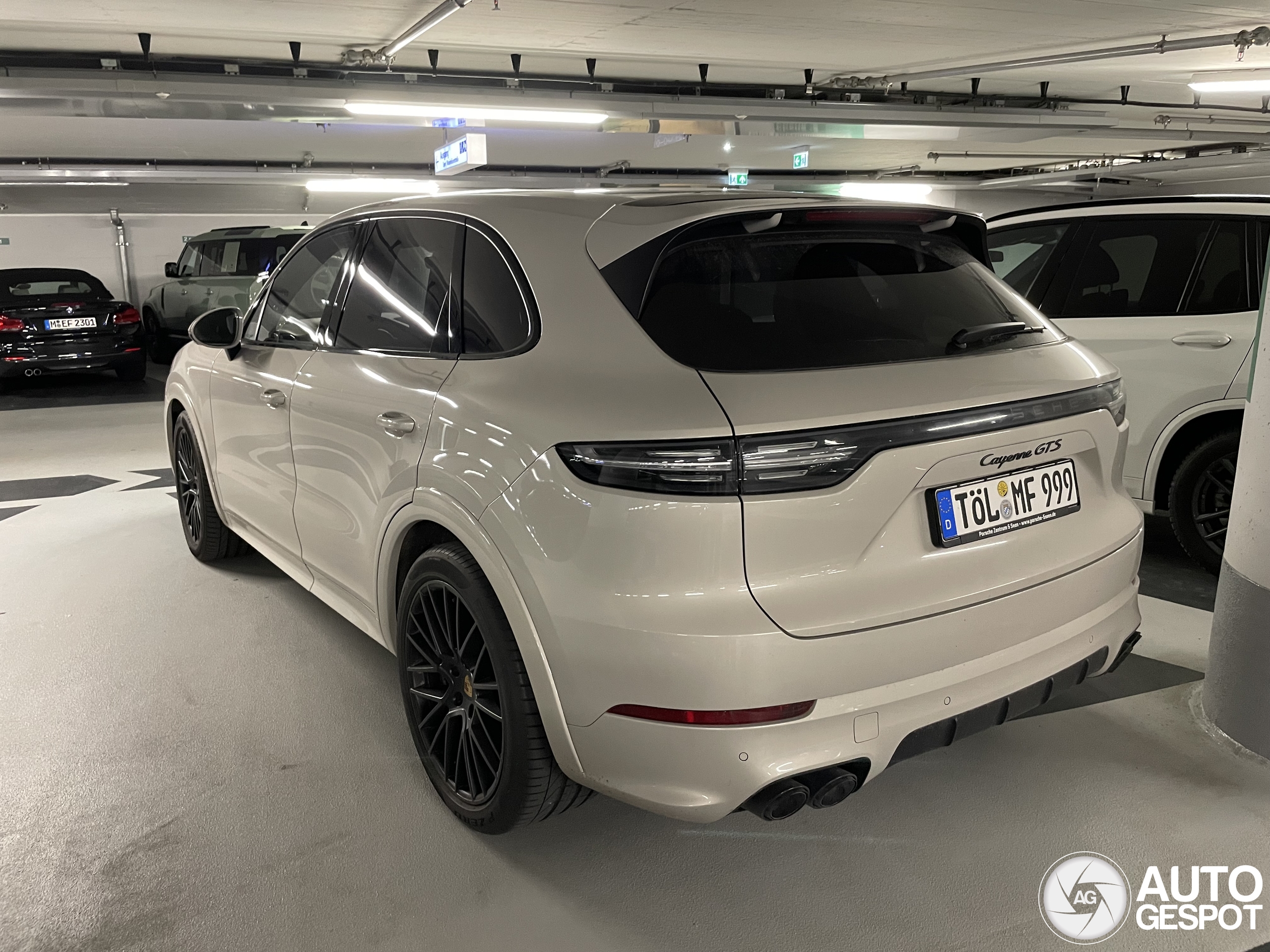 Porsche 9YA Cayenne GTS