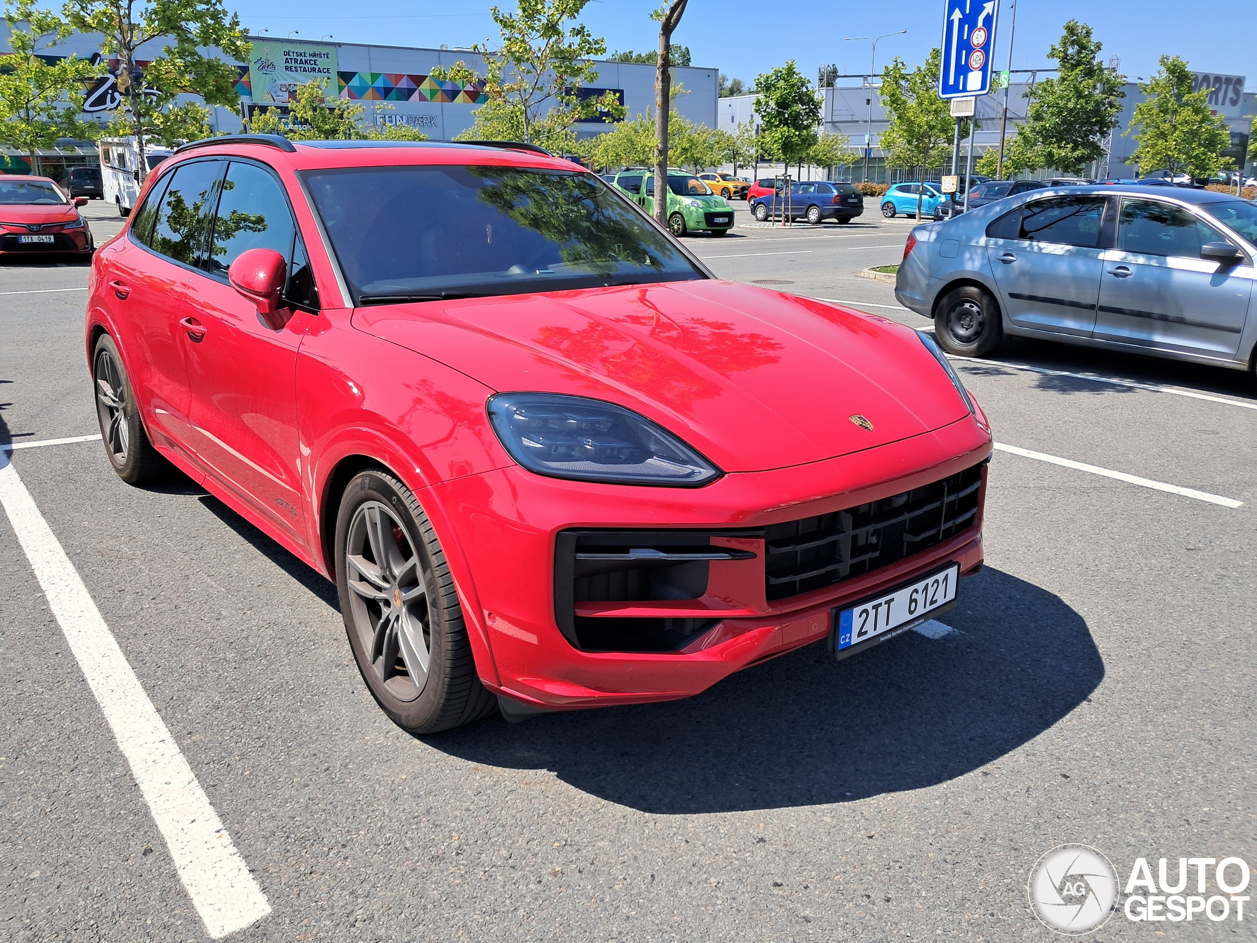 Porsche 9YA Cayenne GTS MkII