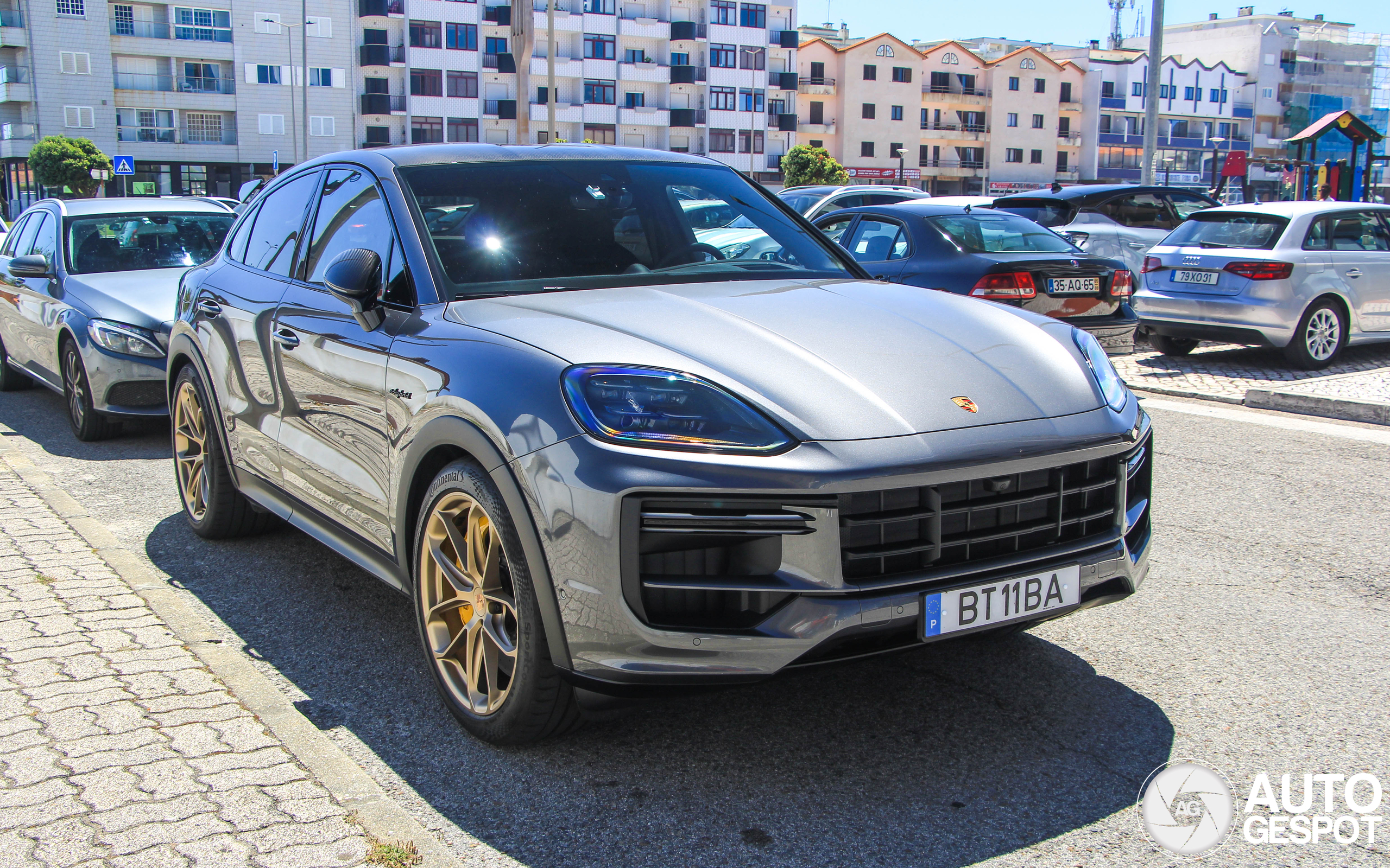 Porsche Cayenne Coupé Turbo E-Hybrid