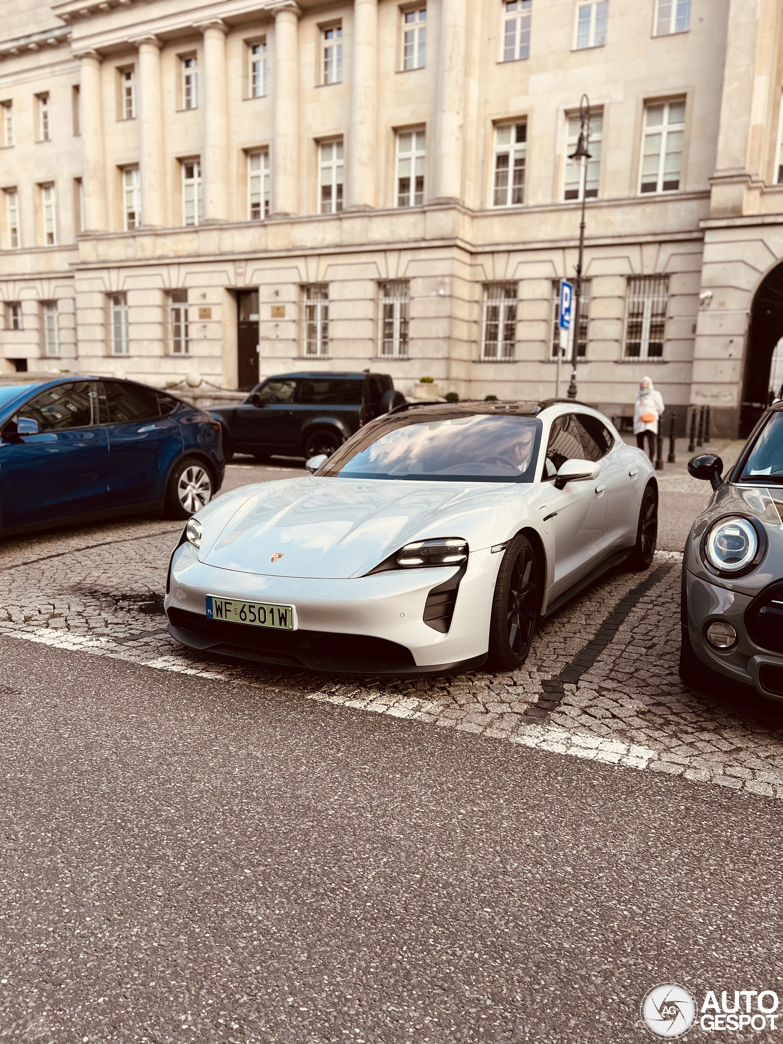 Porsche Taycan GTS Sport Turismo