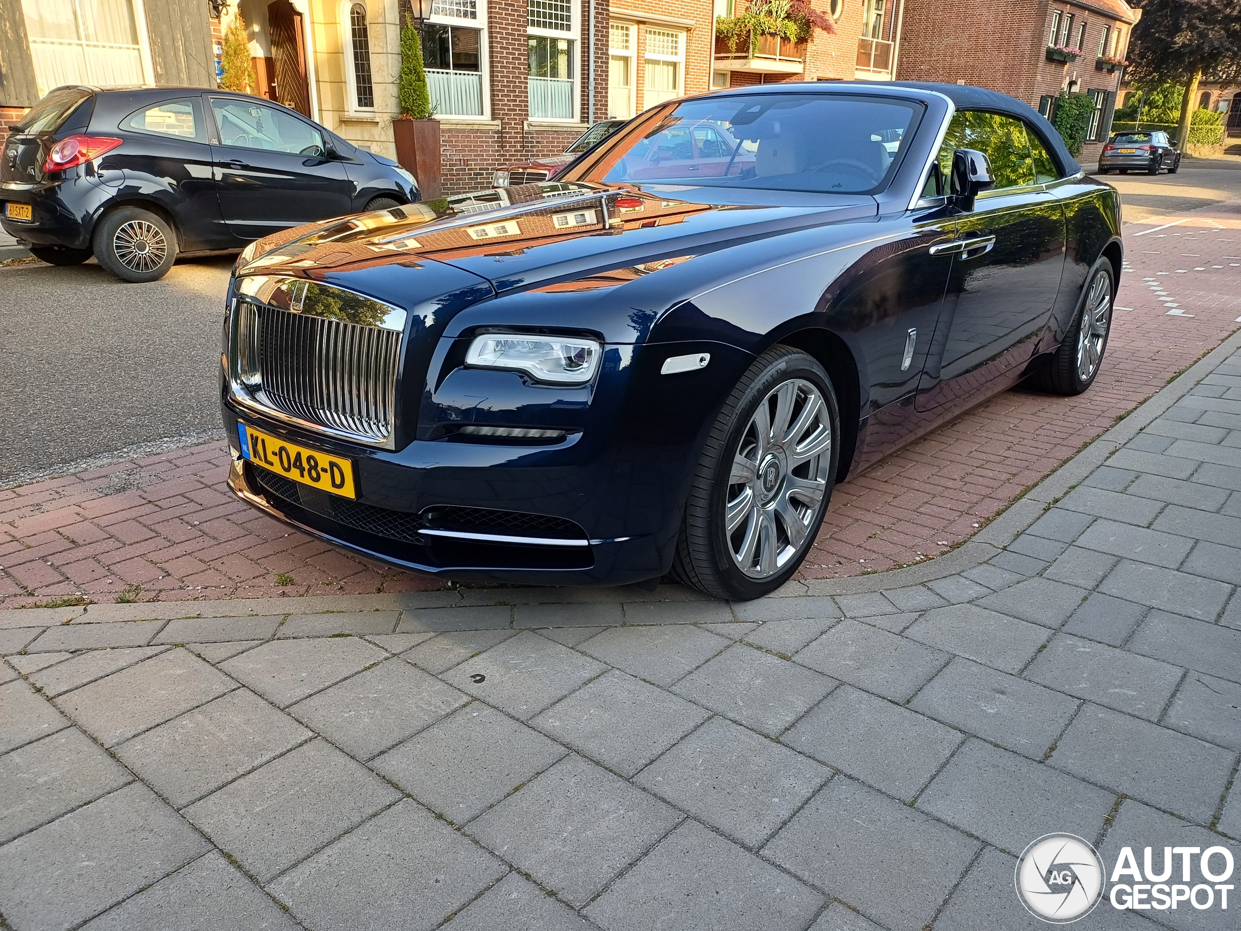 Rolls-Royce Dawn