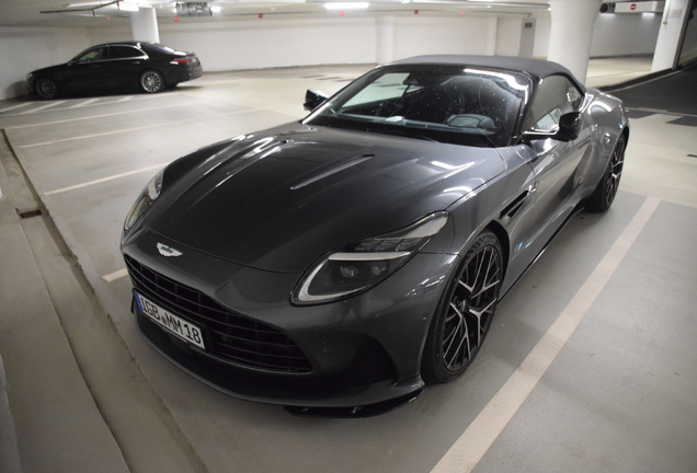 Aston Martin DB12 Volante