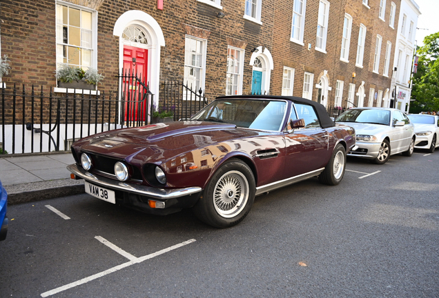 Aston Martin V8 Volante 1979-1989