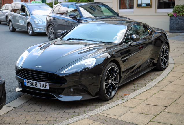 Aston Martin Vanquish 2013