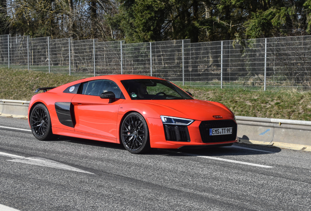 Audi R8 V10 Plus 2015