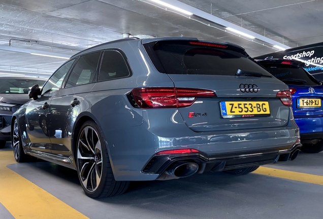 Audi RS4 Avant B9