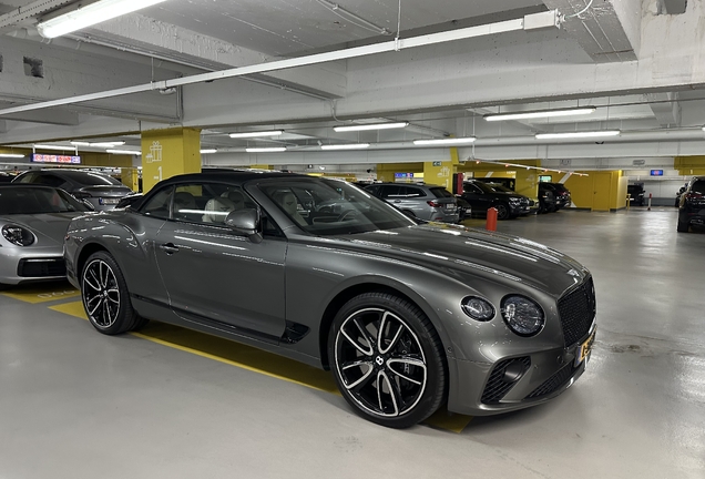 Bentley Continental GTC V8 2020
