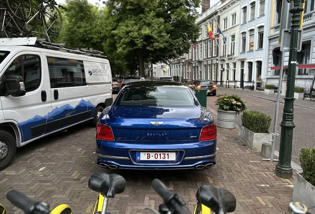 Bentley Flying Spur Hybrid Azure