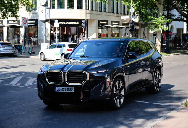 BMW XM G09