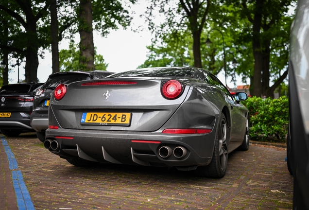 Ferrari California T
